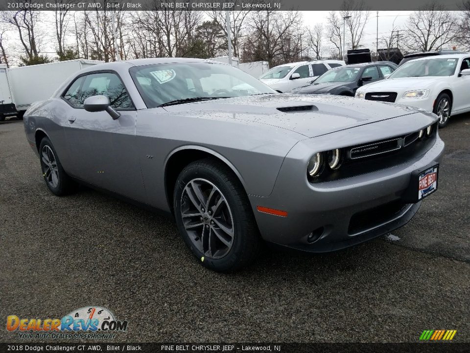Front 3/4 View of 2018 Dodge Challenger GT AWD Photo #1