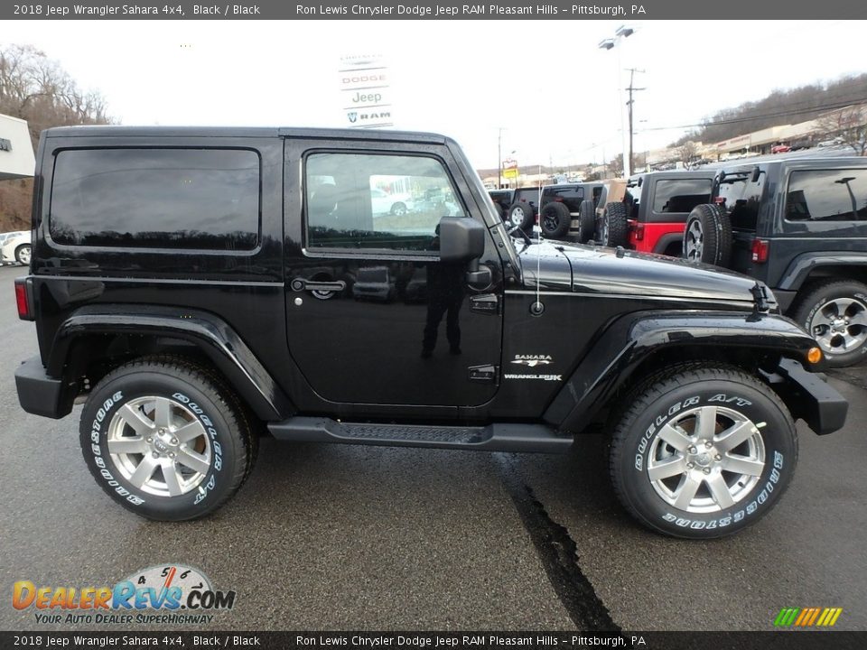 2018 Jeep Wrangler Sahara 4x4 Black / Black Photo #8