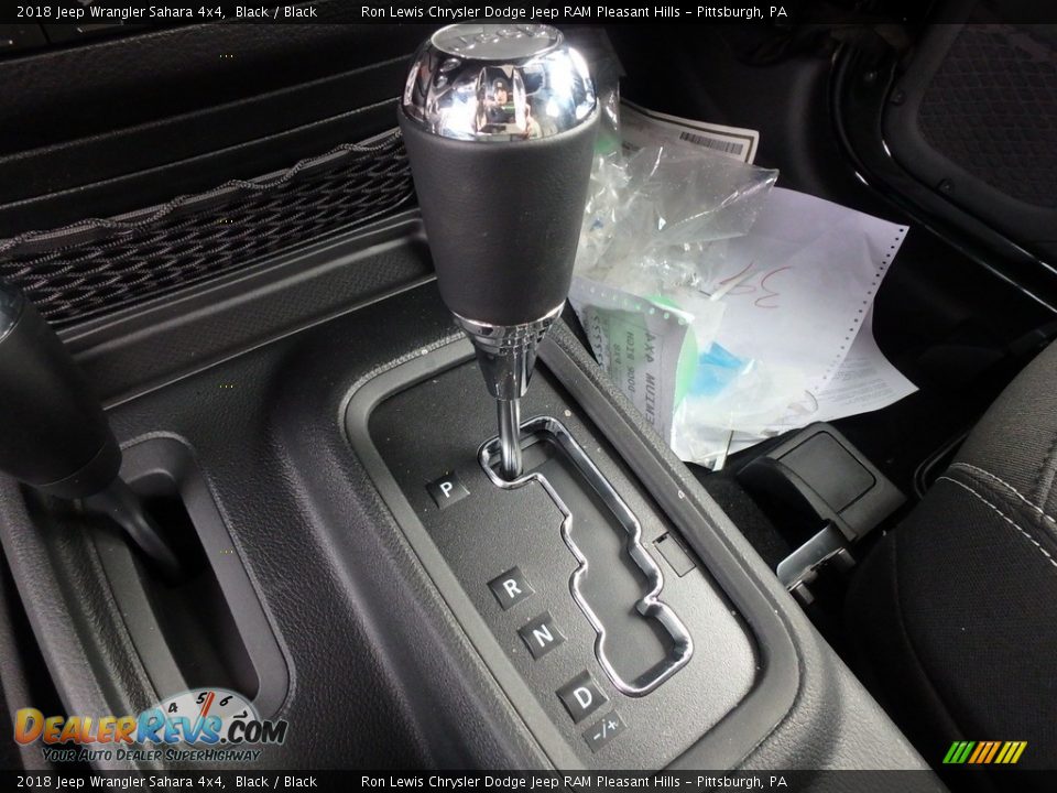 2018 Jeep Wrangler Sahara 4x4 Shifter Photo #17