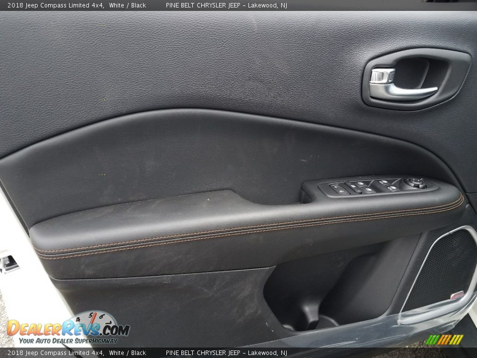 2018 Jeep Compass Limited 4x4 White / Black Photo #8
