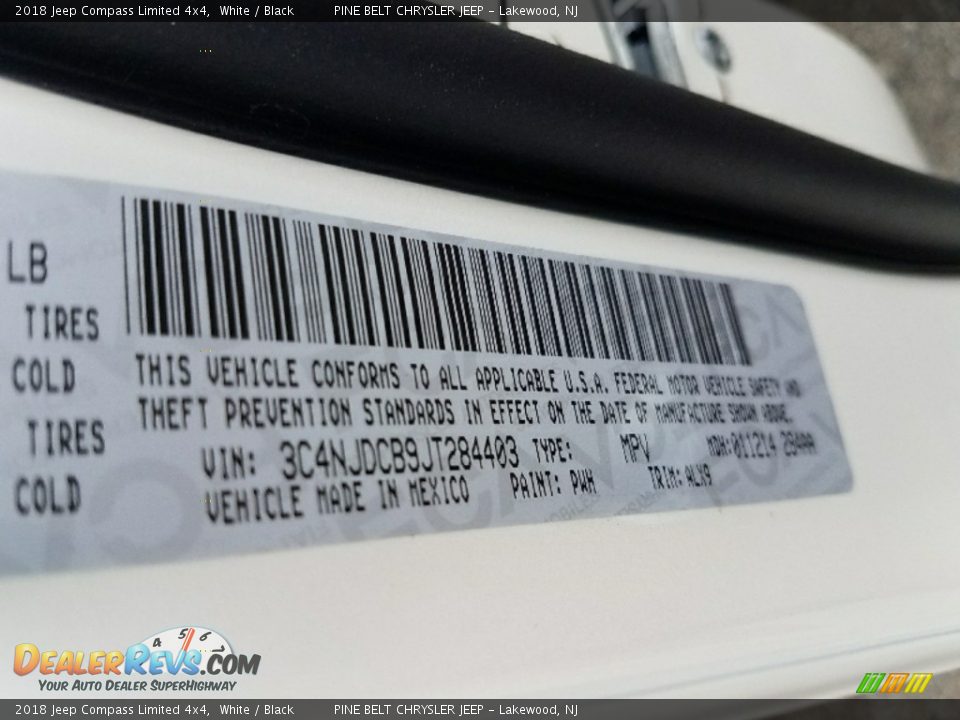 2018 Jeep Compass Limited 4x4 White / Black Photo #9