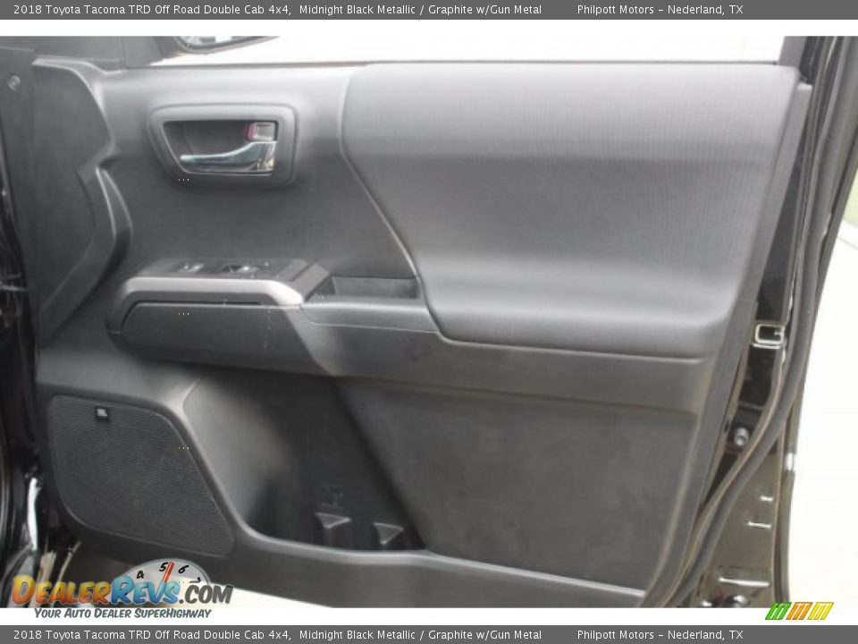 2018 Toyota Tacoma TRD Off Road Double Cab 4x4 Midnight Black Metallic / Graphite w/Gun Metal Photo #30