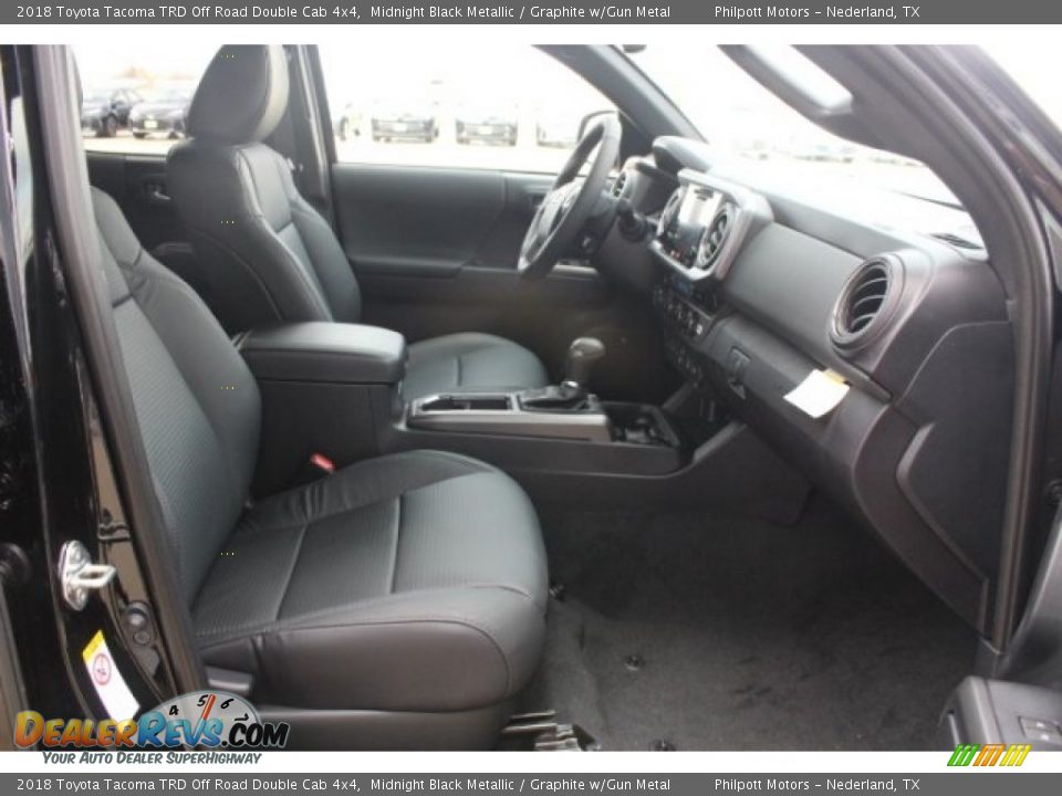 2018 Toyota Tacoma TRD Off Road Double Cab 4x4 Midnight Black Metallic / Graphite w/Gun Metal Photo #32