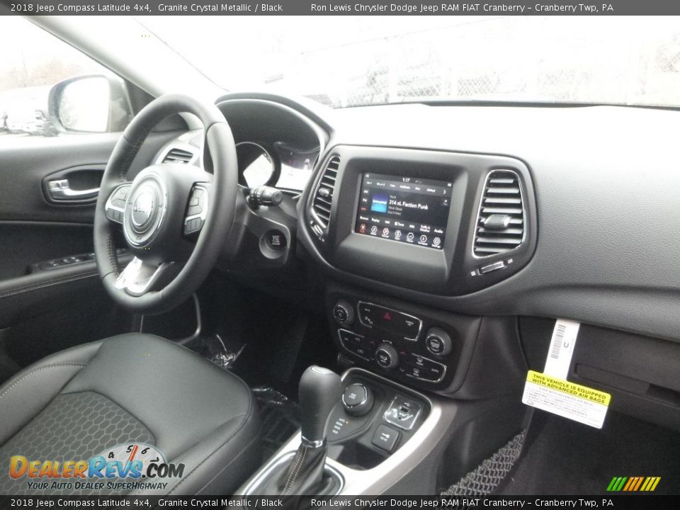 2018 Jeep Compass Latitude 4x4 Granite Crystal Metallic / Black Photo #11