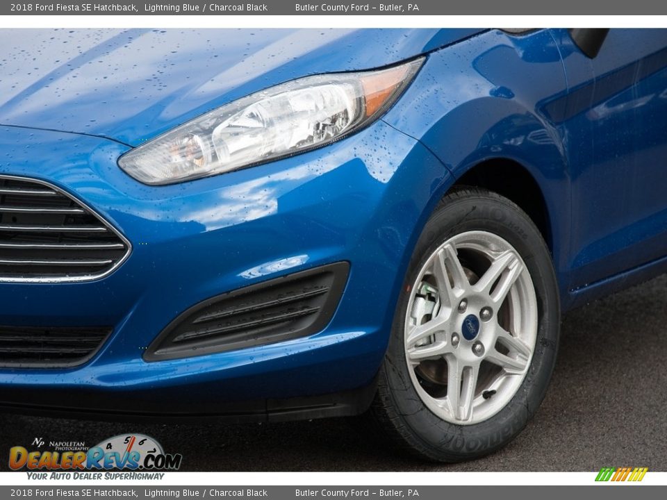 2018 Ford Fiesta SE Hatchback Lightning Blue / Charcoal Black Photo #2
