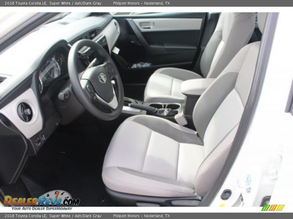 2018 Toyota Corolla LE Super White / Ash/Dark Gray Photo #14