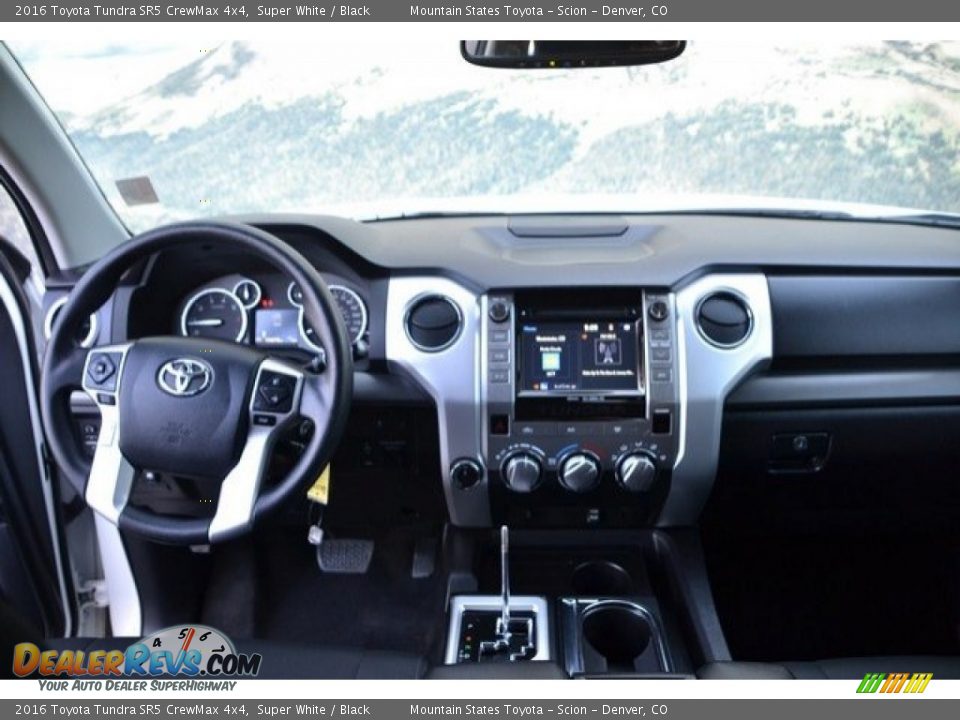 2016 Toyota Tundra SR5 CrewMax 4x4 Super White / Black Photo #13
