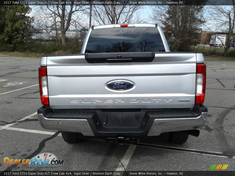 2017 Ford F250 Super Duty XLT Crew Cab 4x4 Ingot Silver / Medium Earth Gray Photo #7