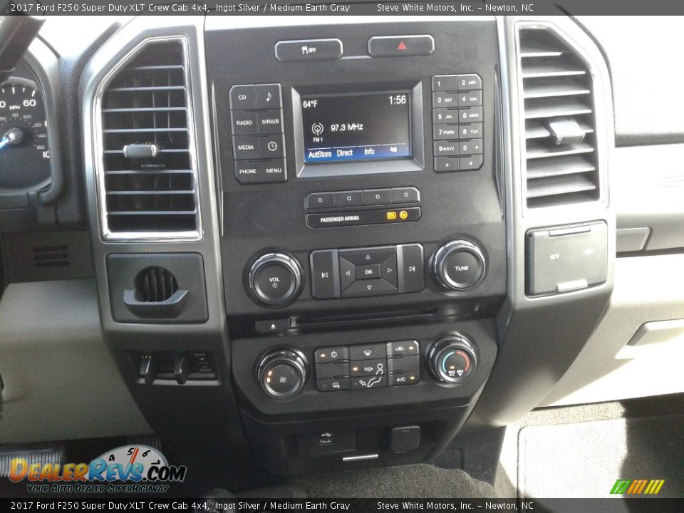 2017 Ford F250 Super Duty XLT Crew Cab 4x4 Ingot Silver / Medium Earth Gray Photo #19