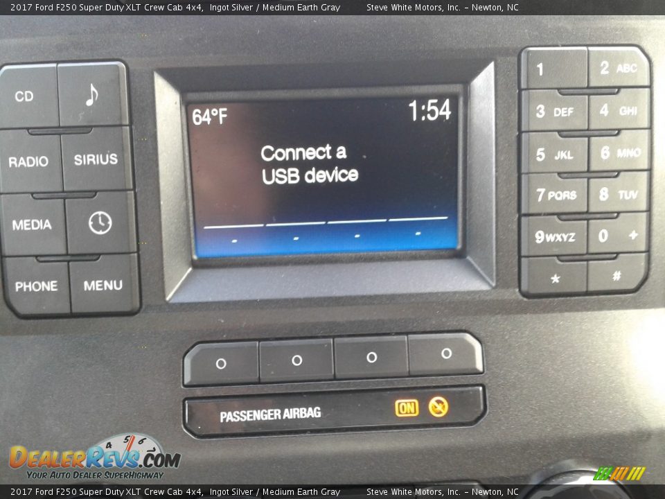 2017 Ford F250 Super Duty XLT Crew Cab 4x4 Ingot Silver / Medium Earth Gray Photo #21