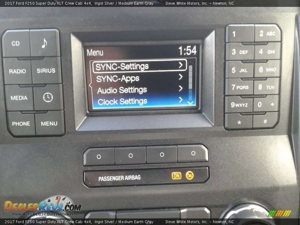2017 Ford F250 Super Duty XLT Crew Cab 4x4 Ingot Silver / Medium Earth Gray Photo #22