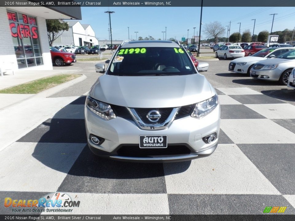 2016 Nissan Rogue SL AWD Brilliant Silver / Charcoal Photo #2