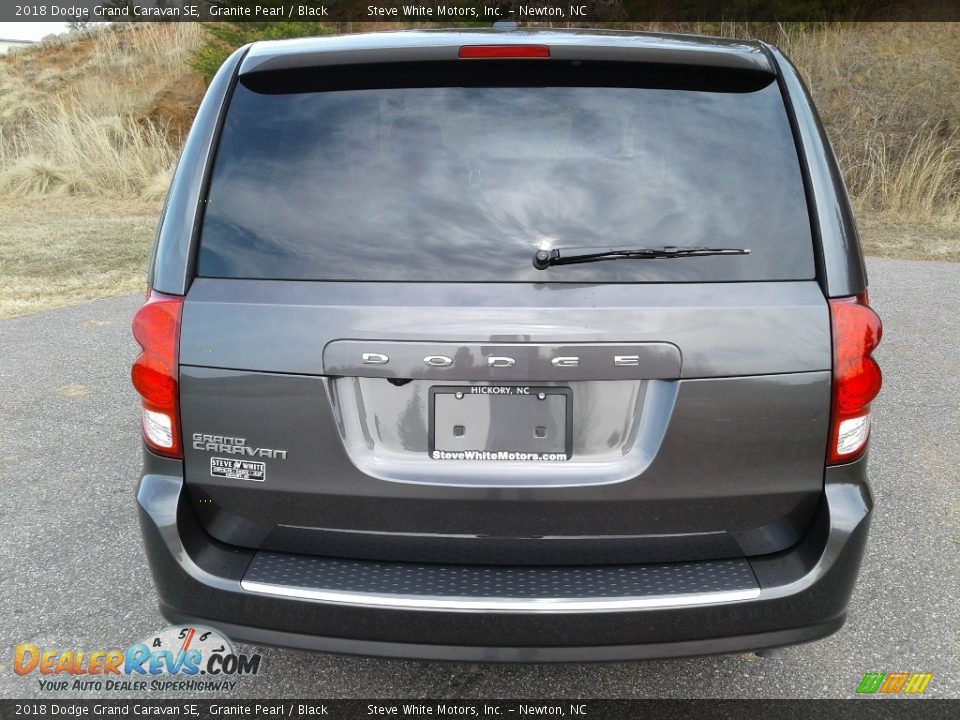 2018 Dodge Grand Caravan SE Granite Pearl / Black Photo #7