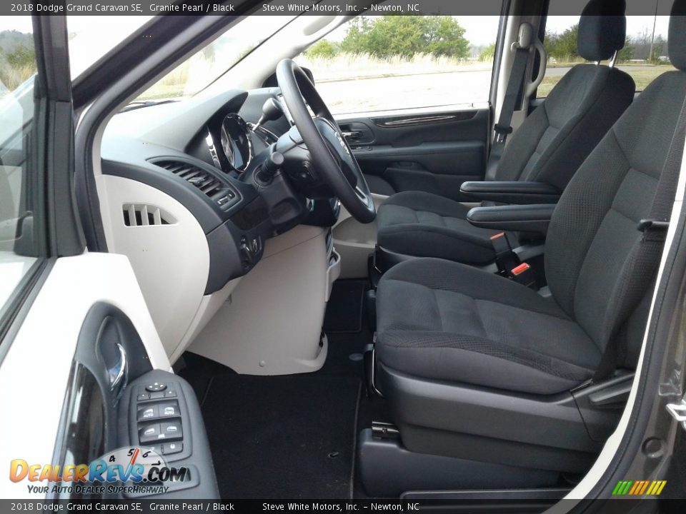 2018 Dodge Grand Caravan SE Granite Pearl / Black Photo #10