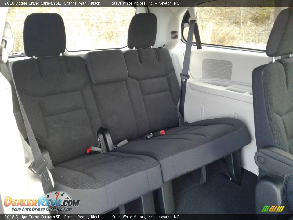 2018 Dodge Grand Caravan SE Granite Pearl / Black Photo #15