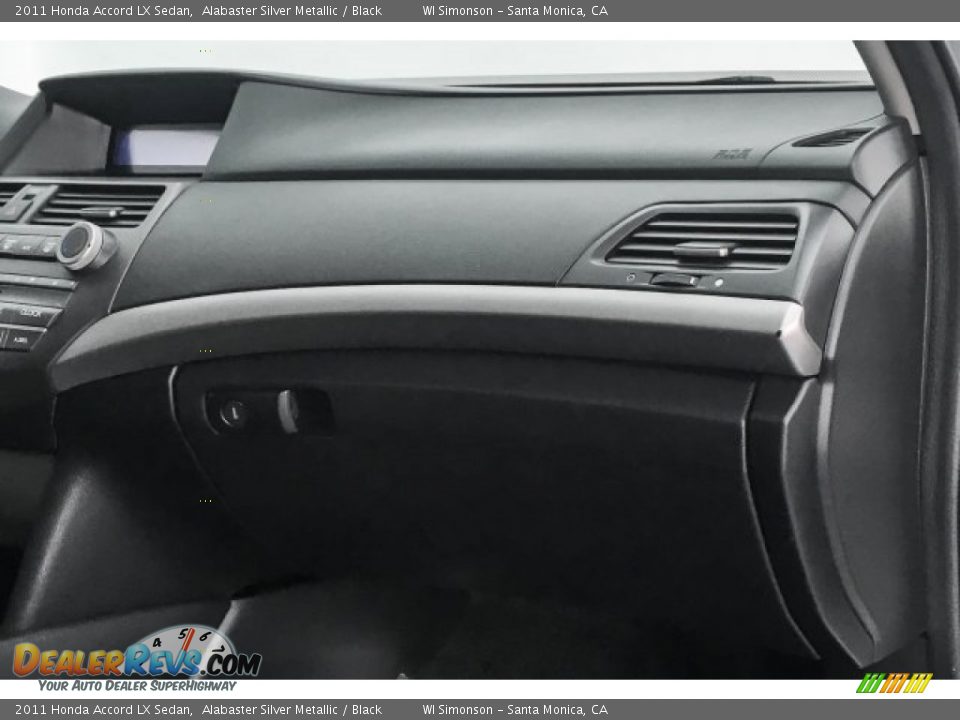 2011 Honda Accord LX Sedan Alabaster Silver Metallic / Black Photo #27