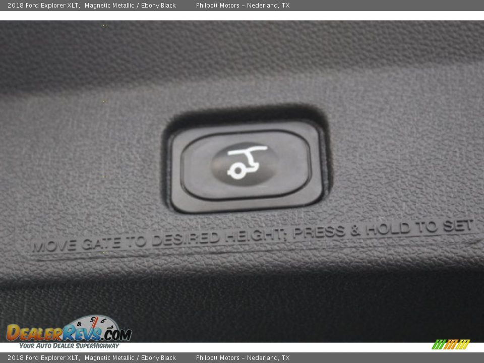 2018 Ford Explorer XLT Magnetic Metallic / Ebony Black Photo #28
