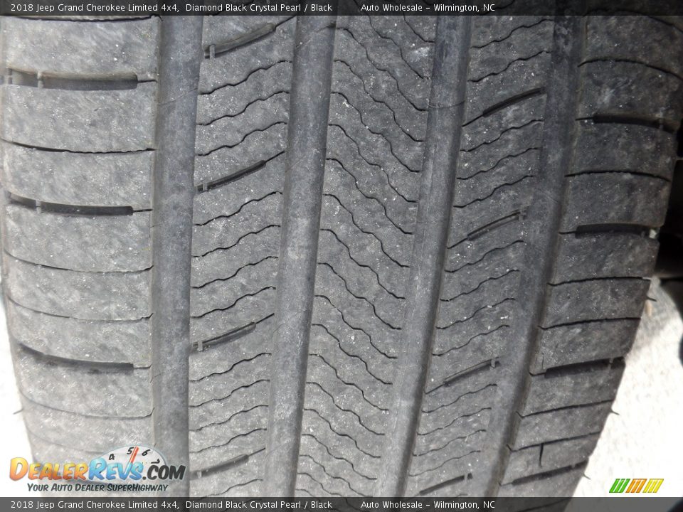 2018 Jeep Grand Cherokee Limited 4x4 Diamond Black Crystal Pearl / Black Photo #9