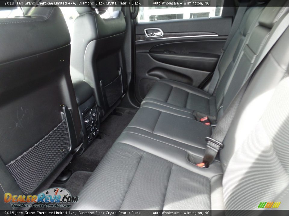 2018 Jeep Grand Cherokee Limited 4x4 Diamond Black Crystal Pearl / Black Photo #12