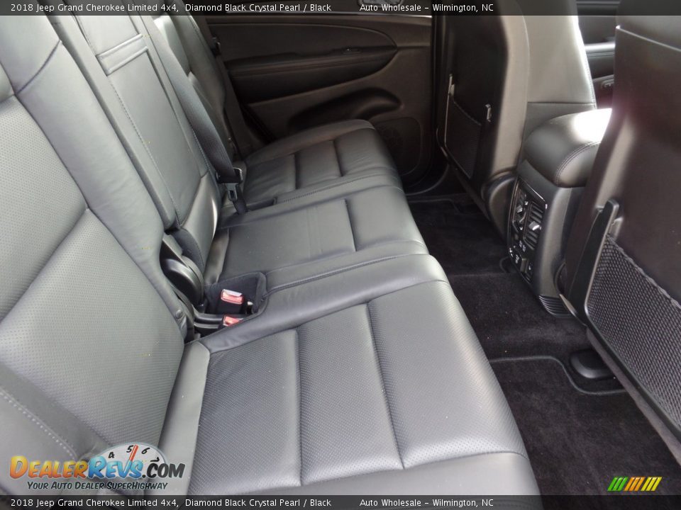 2018 Jeep Grand Cherokee Limited 4x4 Diamond Black Crystal Pearl / Black Photo #14