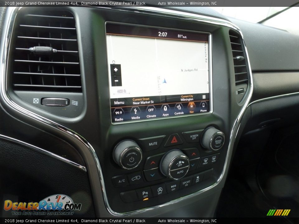 2018 Jeep Grand Cherokee Limited 4x4 Diamond Black Crystal Pearl / Black Photo #17