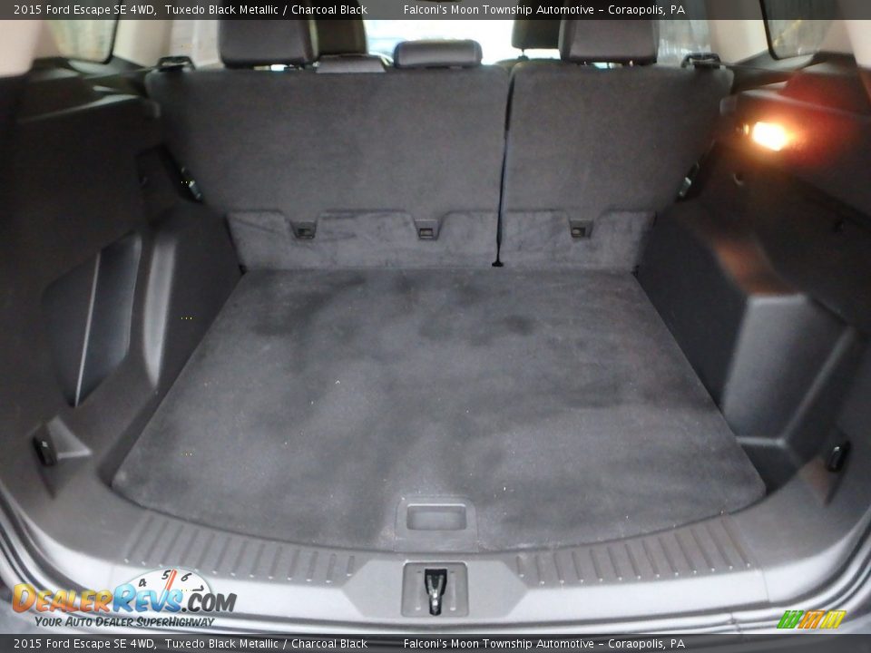 2015 Ford Escape SE 4WD Tuxedo Black Metallic / Charcoal Black Photo #4