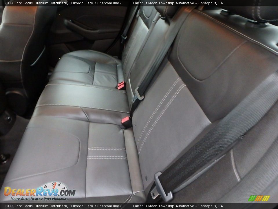 2014 Ford Focus Titanium Hatchback Tuxedo Black / Charcoal Black Photo #17