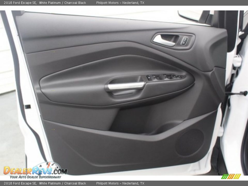 2018 Ford Escape SE White Platinum / Charcoal Black Photo #11