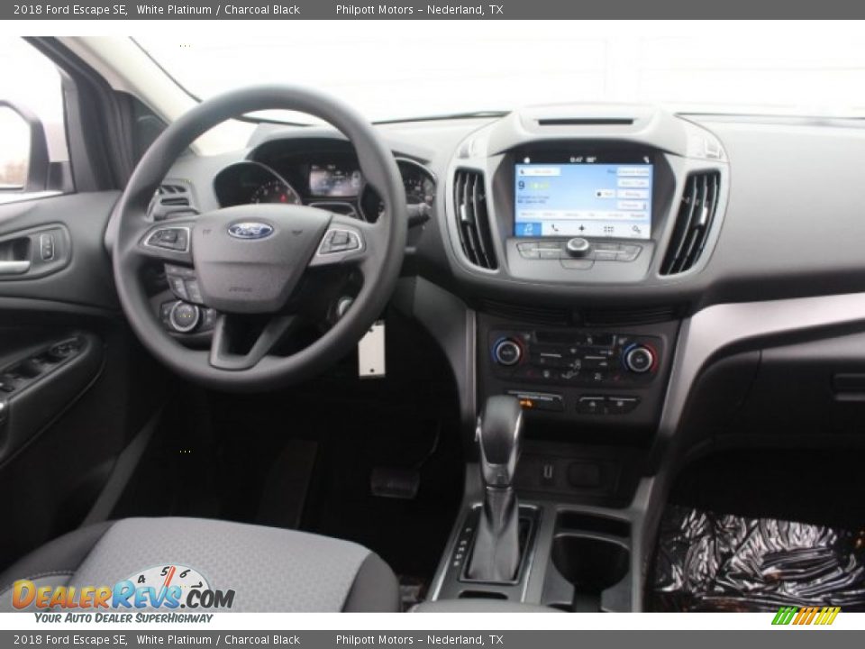 2018 Ford Escape SE White Platinum / Charcoal Black Photo #24