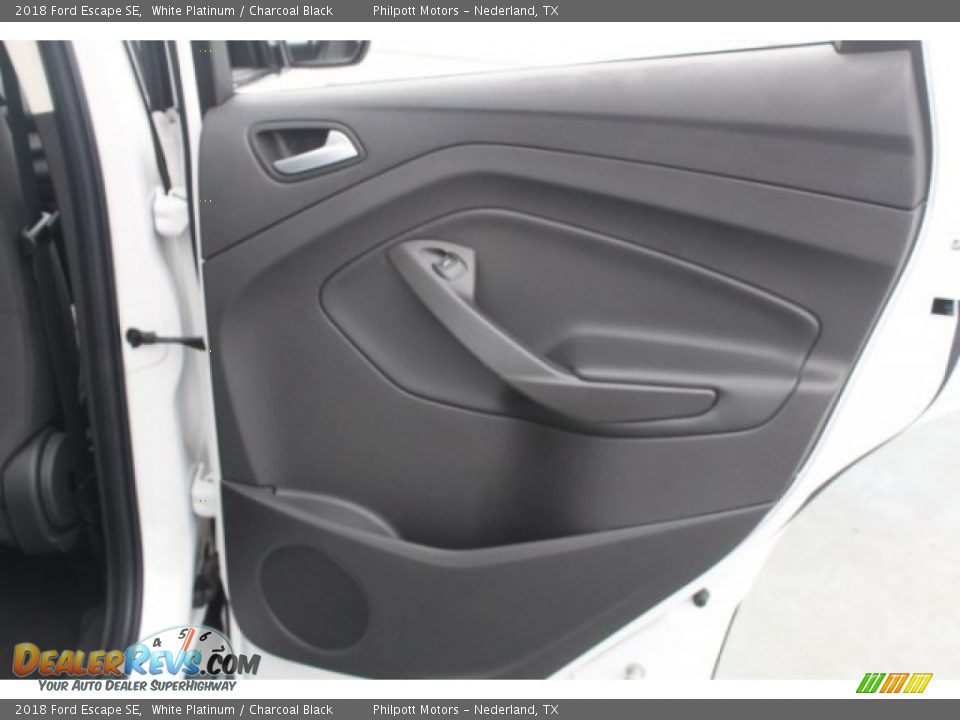 2018 Ford Escape SE White Platinum / Charcoal Black Photo #27