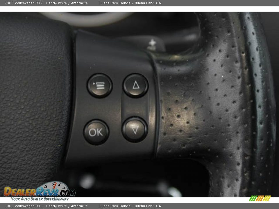 2008 Volkswagen R32 Candy White / Anthracite Photo #16