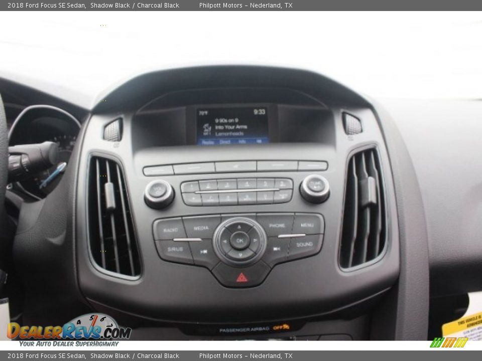 2018 Ford Focus SE Sedan Shadow Black / Charcoal Black Photo #17