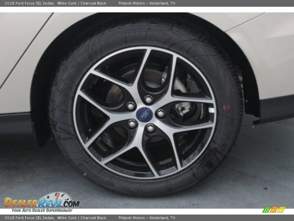 2018 Ford Focus SEL Sedan White Gold / Charcoal Black Photo #5