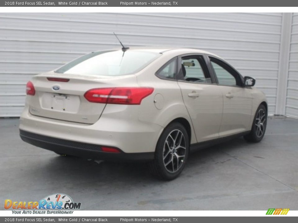 2018 Ford Focus SEL Sedan White Gold / Charcoal Black Photo #8