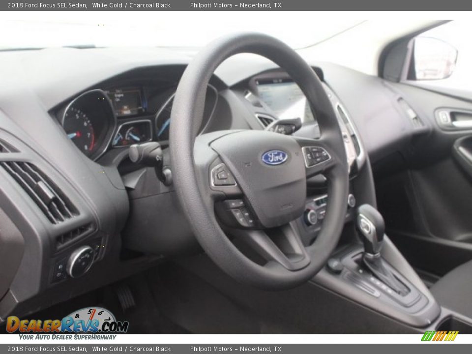 2018 Ford Focus SEL Sedan White Gold / Charcoal Black Photo #12