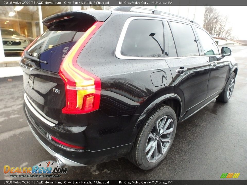 2018 Volvo XC90 T5 AWD Momentum Onyx Black Metallic / Charcoal Photo #2