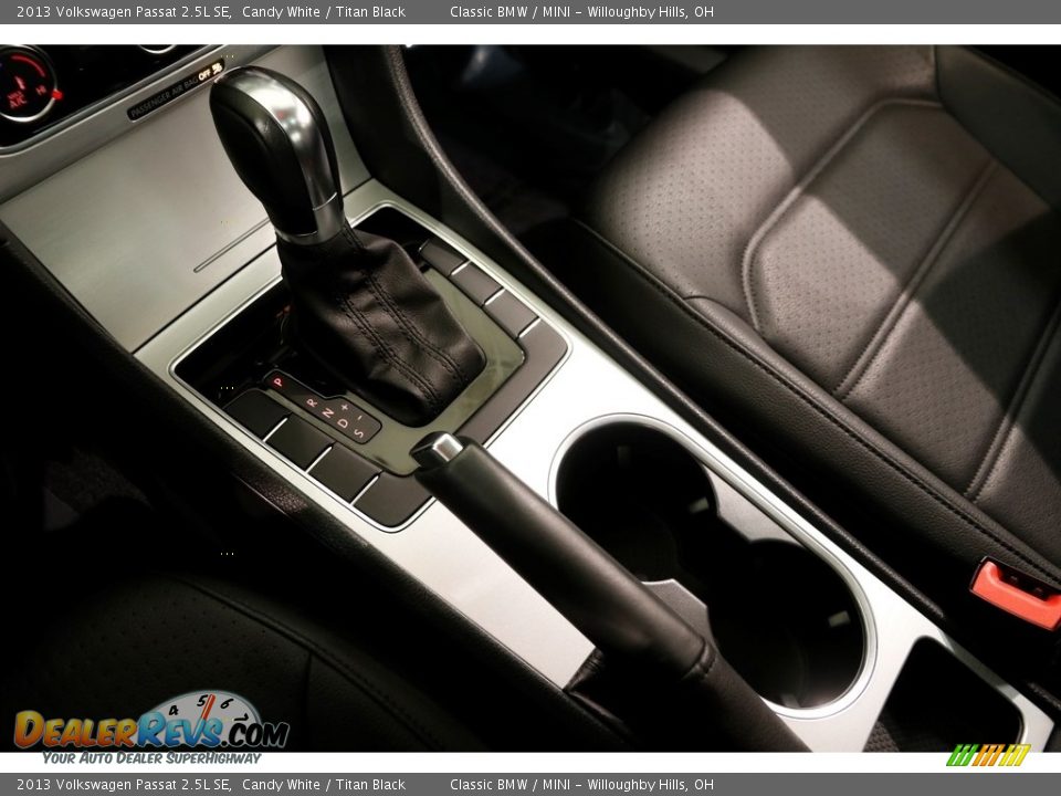 2013 Volkswagen Passat 2.5L SE Candy White / Titan Black Photo #12