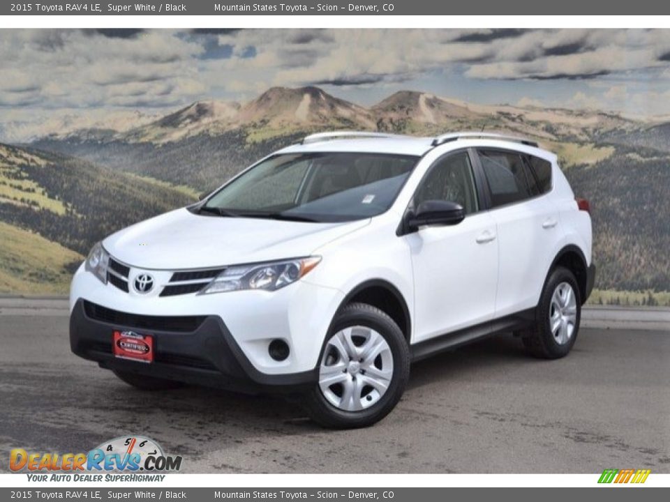 2015 Toyota RAV4 LE Super White / Black Photo #5