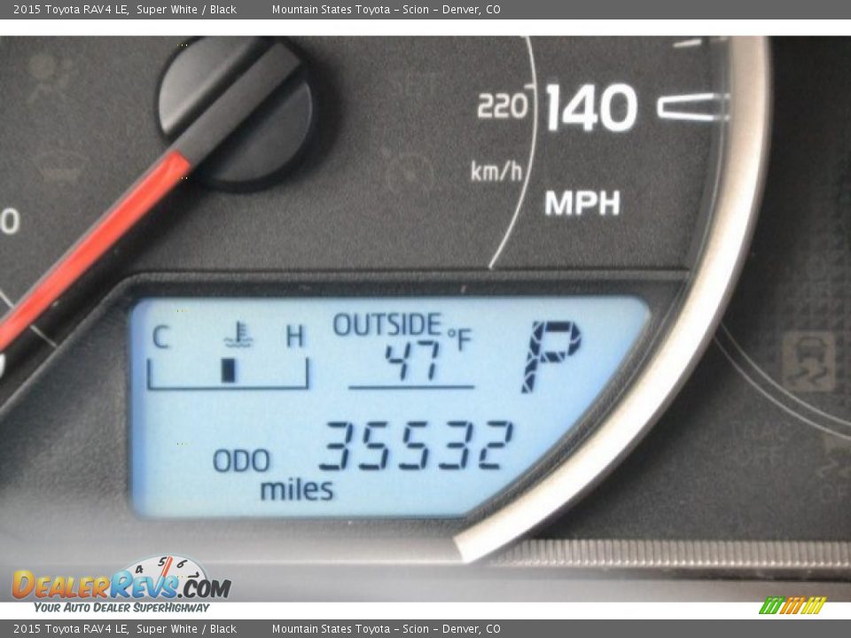 2015 Toyota RAV4 LE Super White / Black Photo #29