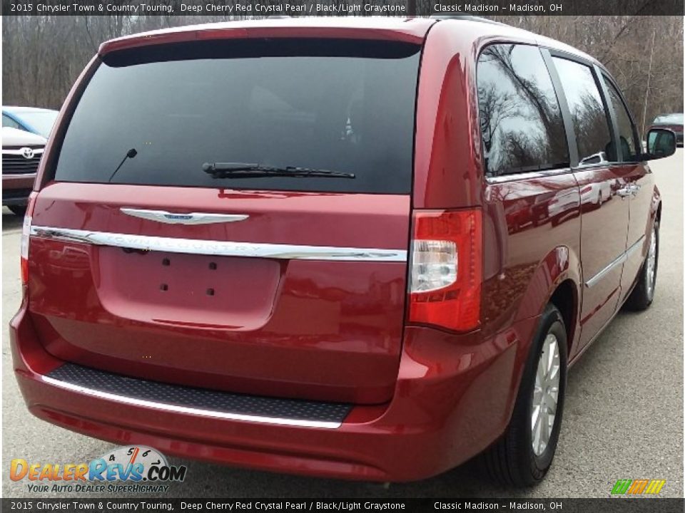 2015 Chrysler Town & Country Touring Deep Cherry Red Crystal Pearl / Black/Light Graystone Photo #4