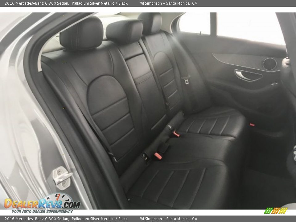 2016 Mercedes-Benz C 300 Sedan Palladium Silver Metallic / Black Photo #13