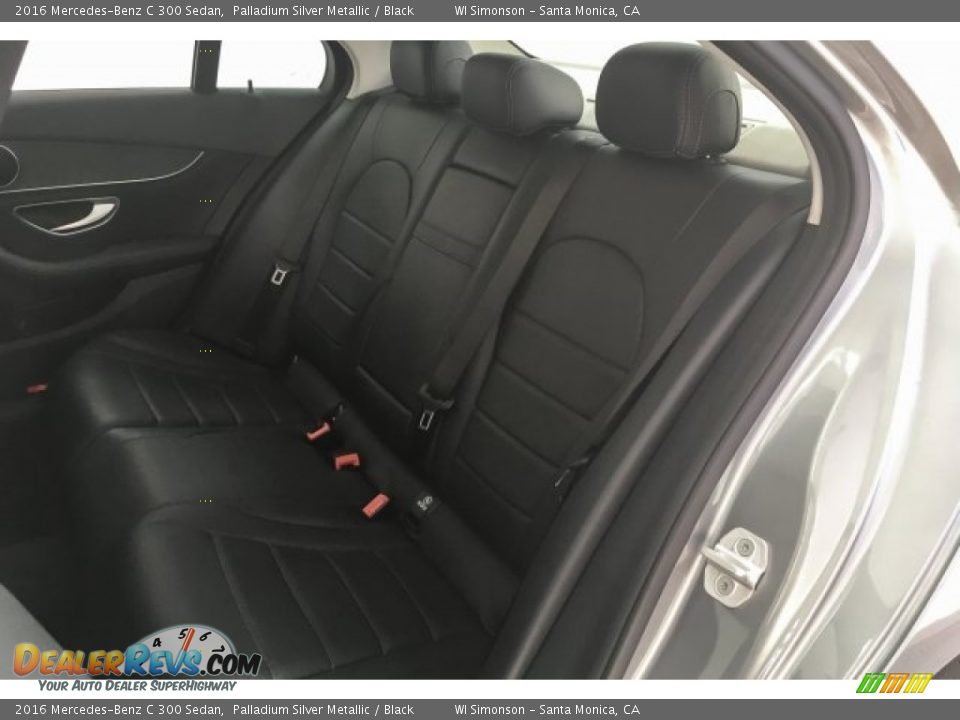 2016 Mercedes-Benz C 300 Sedan Palladium Silver Metallic / Black Photo #16