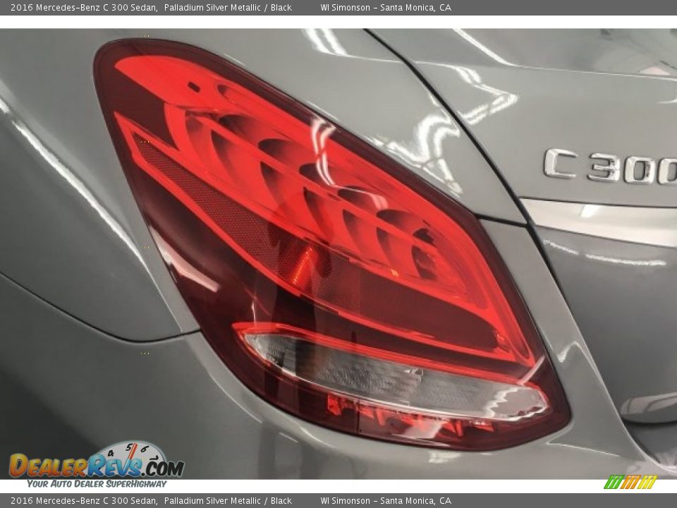 2016 Mercedes-Benz C 300 Sedan Palladium Silver Metallic / Black Photo #25