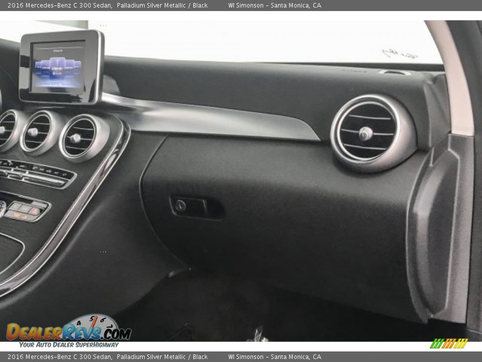 2016 Mercedes-Benz C 300 Sedan Palladium Silver Metallic / Black Photo #27