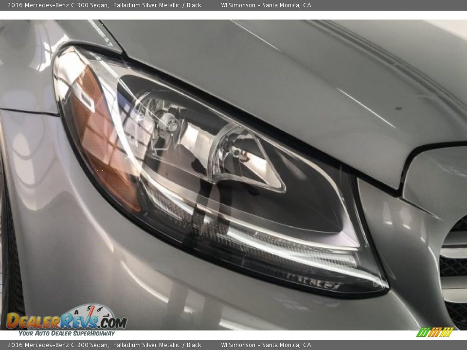 2016 Mercedes-Benz C 300 Sedan Palladium Silver Metallic / Black Photo #32