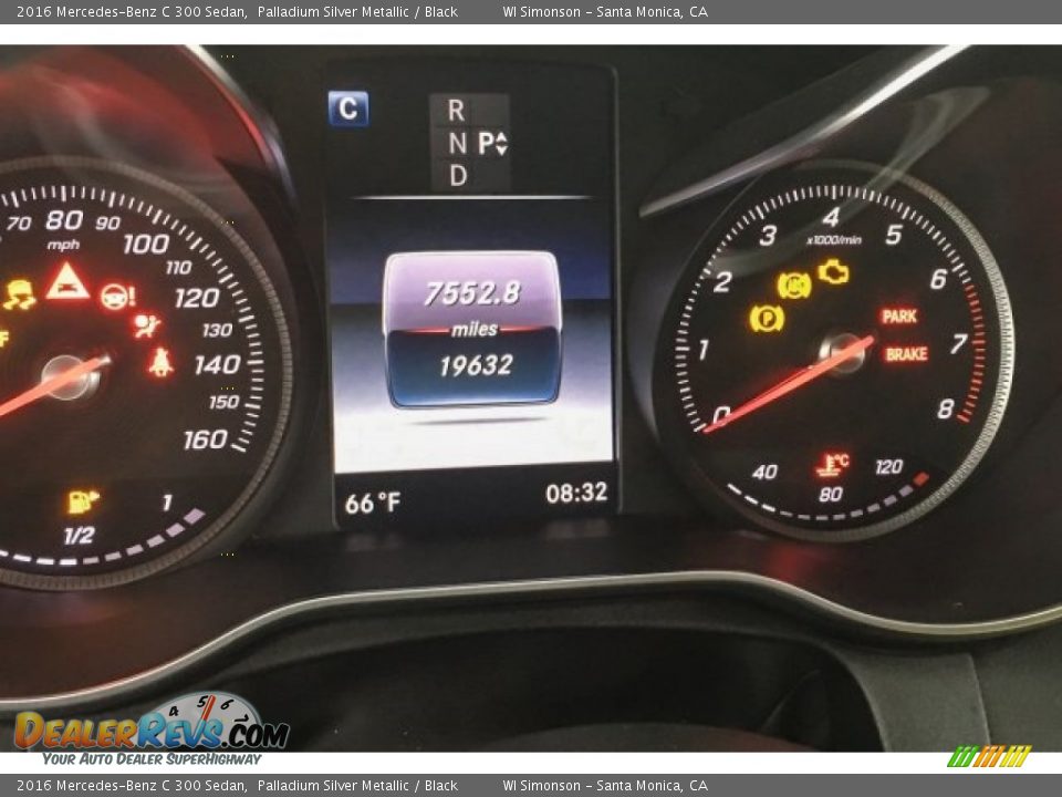 2016 Mercedes-Benz C 300 Sedan Palladium Silver Metallic / Black Photo #34