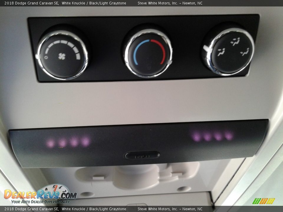 2018 Dodge Grand Caravan SE White Knuckle / Black/Light Graystone Photo #32