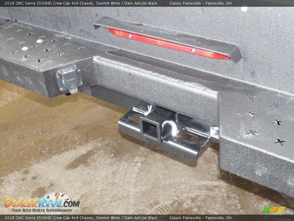 2018 GMC Sierra 3500HD Crew Cab 4x4 Chassis Summit White / Dark Ash/Jet Black Photo #4