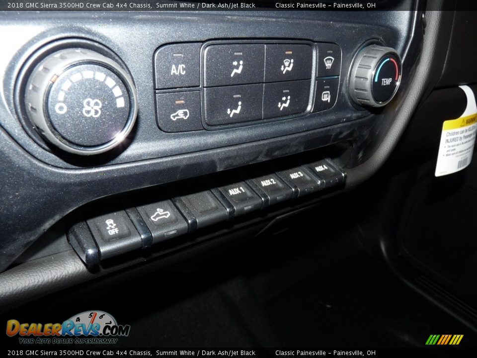 2018 GMC Sierra 3500HD Crew Cab 4x4 Chassis Summit White / Dark Ash/Jet Black Photo #11