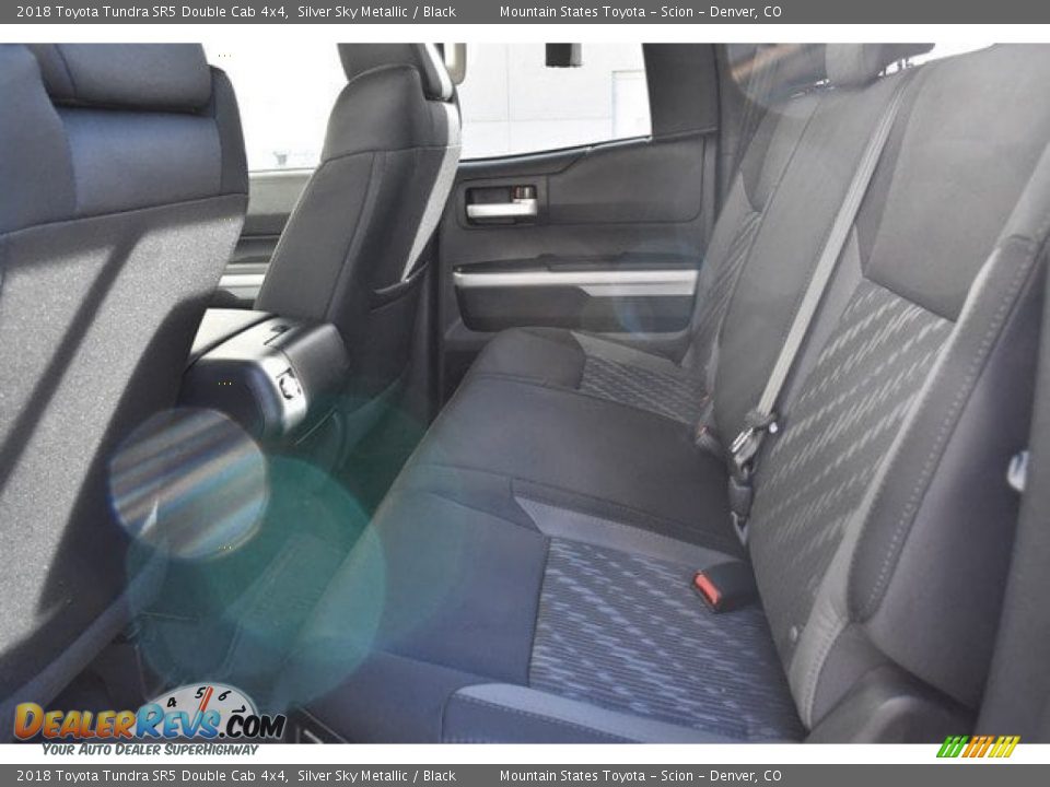 2018 Toyota Tundra SR5 Double Cab 4x4 Silver Sky Metallic / Black Photo #14